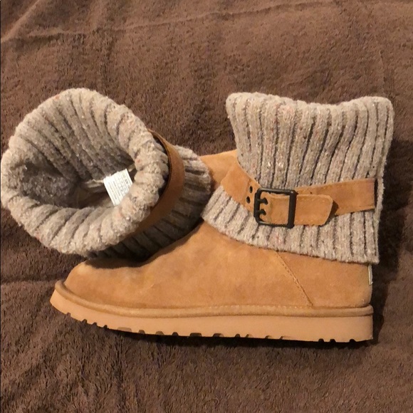 Ugg boots - Picture 2 of 4